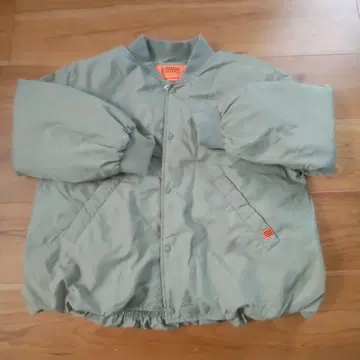 UNIVERSAL OVERALL ma-1 자켓 S 사이즈 올리브