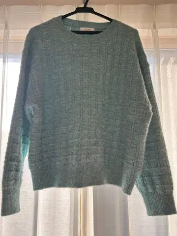 GLOBAL WORK 글로벌 워크 민트 그린 스웨터