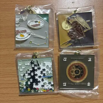 Mrs. GREEN APPLE F상 메탈 참 4종 세트