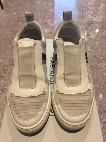 화이트/그레이 슬립온 스니커즈