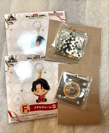 Mrs. GREEN APPLE 제일복권 F상 메탈 참 2개 세트