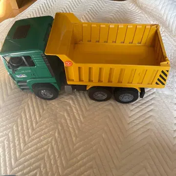 Playmobil 덤프트럭 그린과 옐로우 컬러