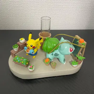 피카츄 이상해씨 꽃병