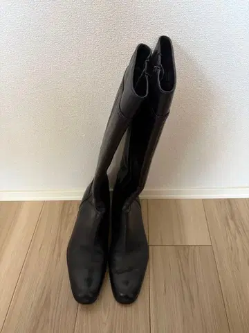 블랙 가죽 롱 부츠