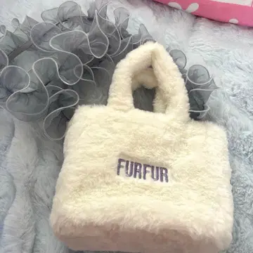 FURFUR 에코 퍼 토트백 화이트
