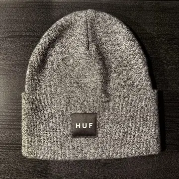 HUF 그레이 니트 모자