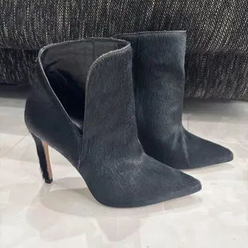 자라 송치풍 블랙 부츠