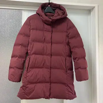 새상품급 유니클로 다운 자켓