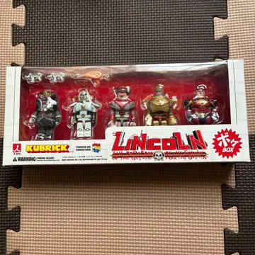 KUBRICK 링컨 예능인 피규어