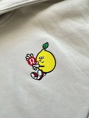 한정판 lululemon 맨투맨