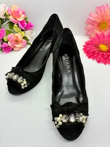 DIANA 블랙 펌프스