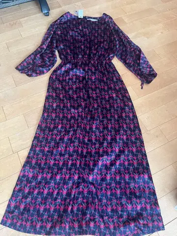 SUGAR ROSE 네이비와 핑크 꽃무늬 맥시 드레스