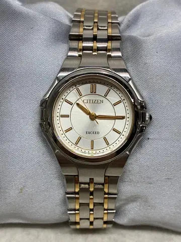 T4) 새상품급 CITIZEN 엑시드 여성용 콤비 실버 손목시계