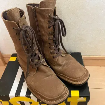 SAYA 천연 가죽 스웨이드 레이스업 미들 부츠 22.5cm