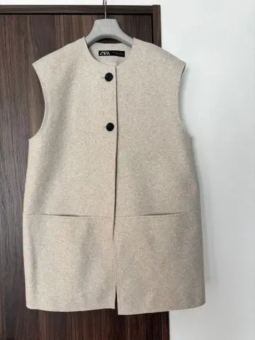 ZARA 베이지 노카라 베스트