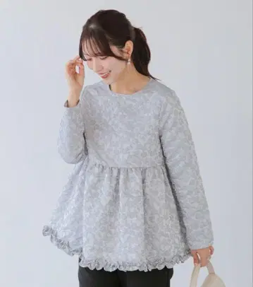 fitmore 플라워 자카드! 택 포함 새상품! 그레이!!