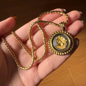 Wedgwood 영국제 메달리온 목걸이