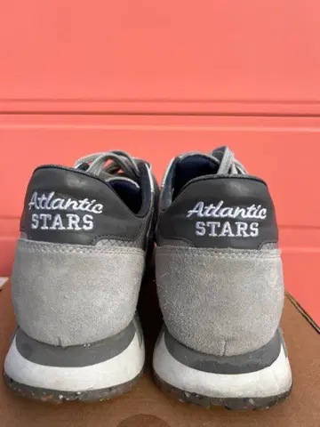 아틀란틱 스타스 스니커즈
