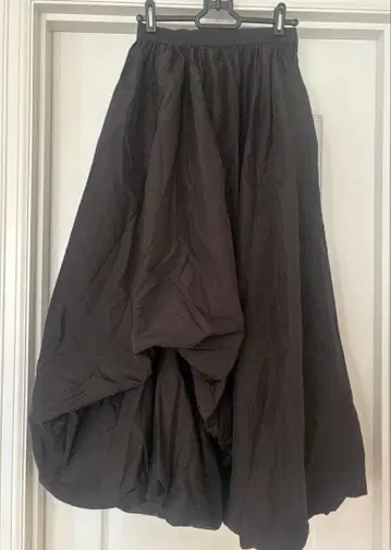 ELENDEEK HANGING BALLOON 스커트