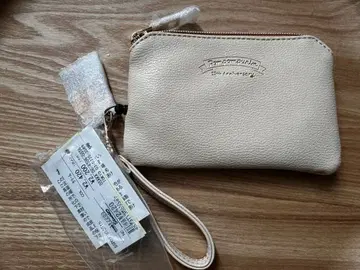 폼폼푸딩 패스 케이스 릴 참 포함