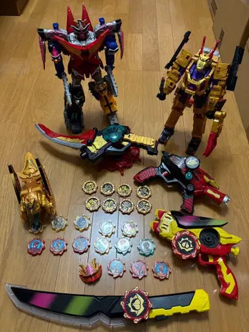 돈모모타로 외 가면라이더 굿즈 돈오니타이진 돈드래곤진