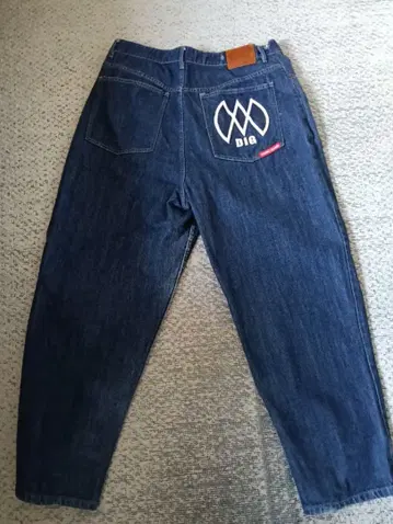 DIGMO JEANS w42 초와이드 배기 테이퍼드