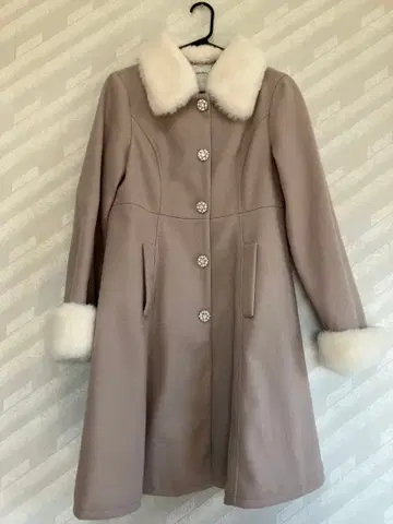 titty&Co. 비쥬 버튼 A라인 코트 M