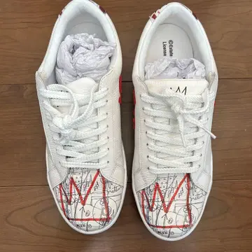 뉴비아 SANGACIO 아트 프린트 바스키아 스니커즈