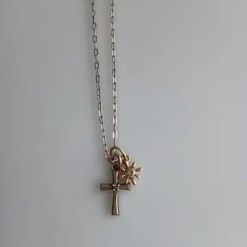 agete 실버 크로스 목걸이