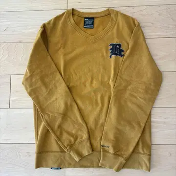 BackChannel M 브이넥 트레이닝복