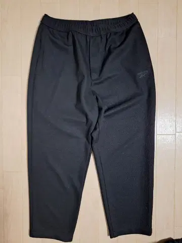 everyone x Reebok 팬츠