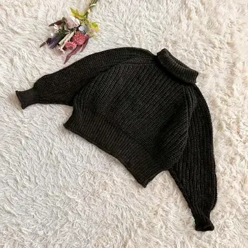 [ Audrey and John Wad ] 긴팔 니트 스웨터 하이넥 울