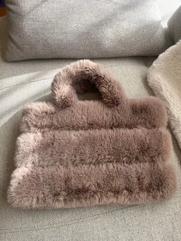 복슬복슬 베이지 토트백