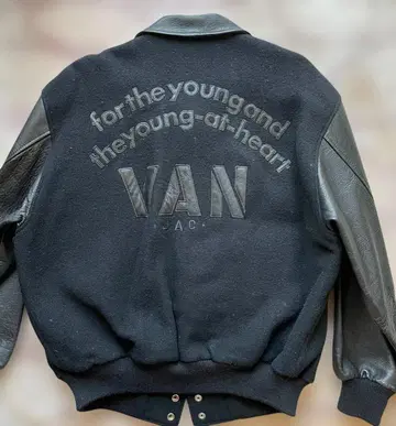 VAN: 스타디움 점퍼 *소매가 가죽인 정통 바시티 자켓