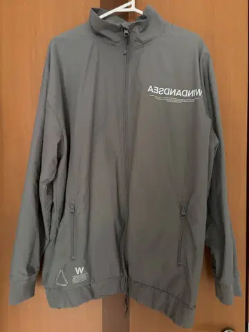 WINDANDSEA 트라이앵글 나일론 자켓 사이즈 XL 그레이
