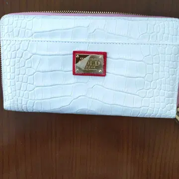 COCOCELUXGOLD 슈링크 악어 무늬 장지갑