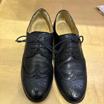 REGAL 블랙 가죽 레이스업 슈즈 브로그 슈즈