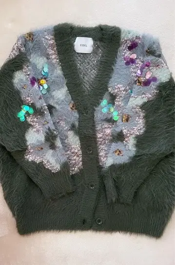 COEL 꽃무늬 비쥬 샤기 가디건