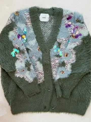 COEL 꽃무늬 비쥬 샤기 가디건