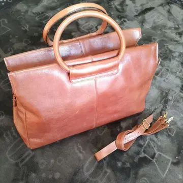 브라운 가죽 비즈니스 백