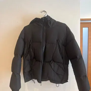 mite 블랙 다운 자켓 후드 부착