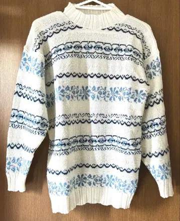 구제 노르딕 스웨터 화이트 스카이블루
