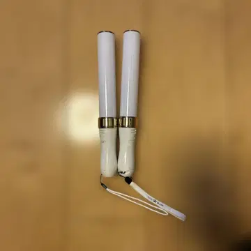 화이트 응원봉 2개 세트