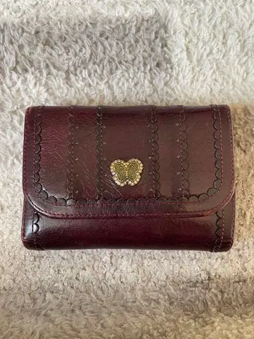 안나 수이 가죽 3단 폴더형 지갑