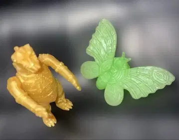 메카고질라와 모스라 피규어 세트