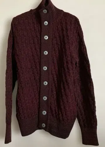 버건디 짜임 가디건