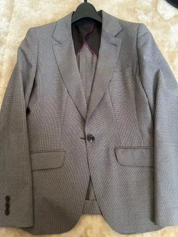 그레이 체크 무늬 비즈니스 정장 자켓