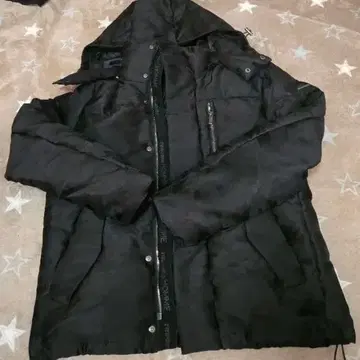 미사용 새상품 reinoma HOMME 블랙 카모플라쥬 다운 자켓 M