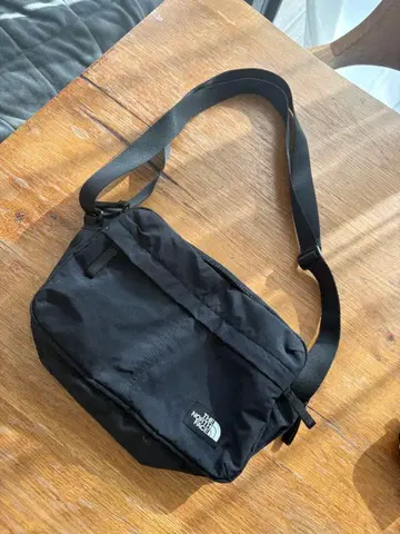 The North Face 블랙 숄더백
