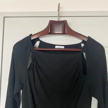 페라가모 컷 아웃 드레스